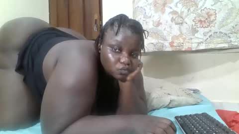 Snapshot of bigdarkass chatting on 05-15-26, 06:15 VIOLET online show from 05-15-26, 06:15
