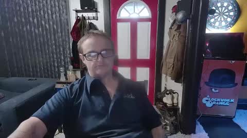 Snapshot of bigdbrillion chatting on 02-27-25, 01:28 Darryl online show from 02-27-25, 01:28