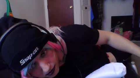 Madelyn online show from 01-18-26, 03:16