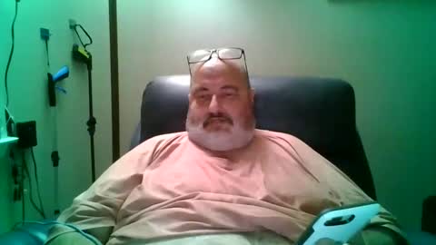 Snapshot of bigfuzzyteddybear chatting on 09-28-25, 12:27 bigfuzzyteddybear online show from 09-28-25, 12:27