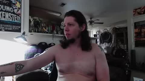 biggerisbetter21 online show from 09-22-25, 07:27