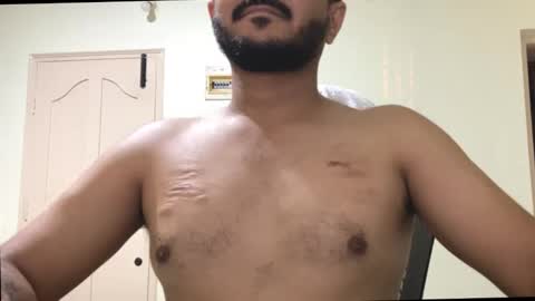 Snapshot of bighandsomesatisfy chatting on 10-27-25, 01:48 bighandsomesatisfy online show from 10-27-25, 01:48