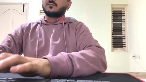 Snapshot of bighandsomesatisfy chatting on 11-06-25, 02:40 bighandsomesatisfy online show from 11-06-25, 02:40