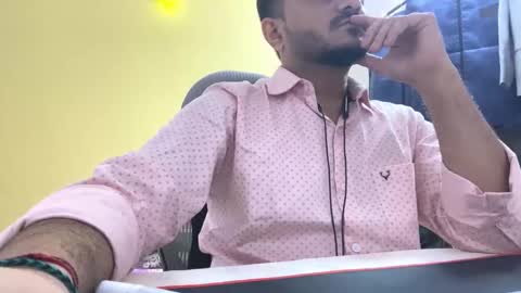 Snapshot of bighandsomesatisfy chatting on 01-19-26, 01:59 bighandsomesatisfy online show from 01-19-26, 01:59