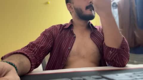 Snapshot of bighandsomesatisfy chatting on 03-30-26, 06:53 bighandsomesatisfy online show from 03-30-26, 06:53