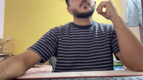 Snapshot of bighandsomesatisfy chatting on 04-03-26, 04:05 bighandsomesatisfy online show from 04-03-26, 04:05