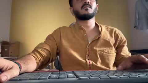 Snapshot of bighandsomesatisfy chatting on 04-10-26, 12:10 bighandsomesatisfy online show from 04-10-26, 12:10