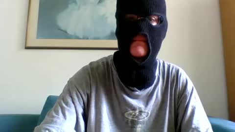 Snapshot of bigincherhot chatting on 04-23-26, 11:09 bigincherhot online show from 04-23-26, 11:09
