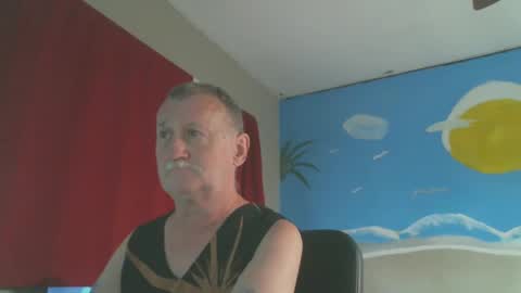 Snapshot of bigjaybo60 chatting on 10-19-25, 05:35 John online show from 10-19-25, 05:35
