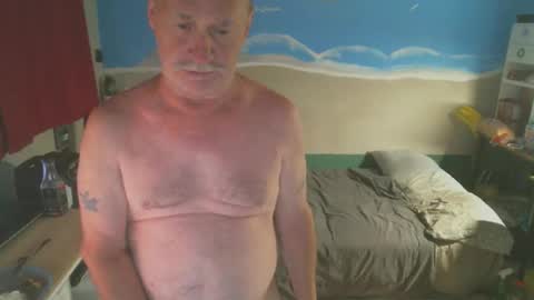Snapshot of bigjaybo60 chatting on 05-04-26, 07:26 John online show from 05-04-26, 07:26