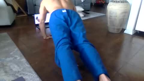 Snapshot of bigjoed233 chatting on 01-18-26, 03:38 bigjoed233 online show from 01-18-26, 03:38