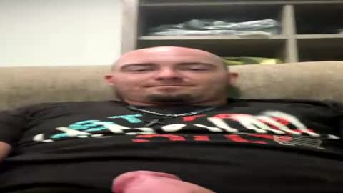 Snapshot of bigjon50eldi chatting on 07-13-26, 03:42 bigjon50eldi online show from 07-13-26, 03:42