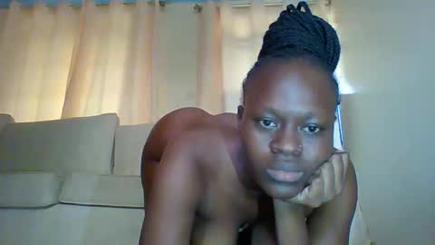 pretty online show from 05-19-26, 04:19