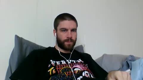 Snapshot of bigmag23 chatting on 10-17-25, 05:59 bigmag23 online show from 10-17-25, 05:59