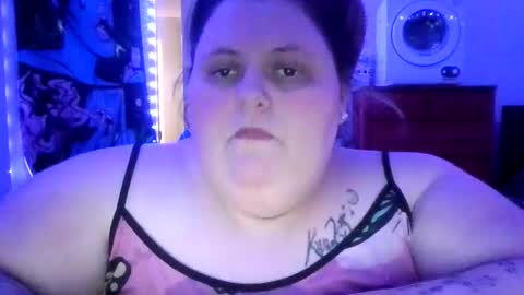 Snapshot of bigmama91 chatting on 12-18-25, 04:13 bigmama91 online show from 12-18-25, 04:13