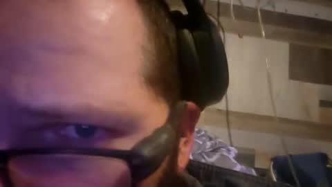 Snapshot of bigmotopayne8769 chatting on 12-21-25, 06:09 bigmotopayne8769 online show from 12-21-25, 06:09