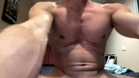 Snapshot of bigmuscles24 chatting on 03-04-25, 01:17 bigmuscles24 online show from 03-04-25, 01:17
