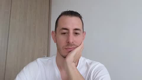 Snapshot of bigonehott chatting on 10-15-25, 02:50 online show from 10-15-25, 02:50