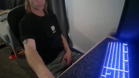 Snapshot of bigpantieslover chatting on 10-22-25, 10:09 bigpantieslover online show from 10-22-25, 10:09