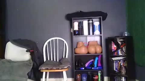 Snapshot of bigpussypump chatting on 02-24-25, 04:38 bigpussypump online show from 02-24-25, 04:38