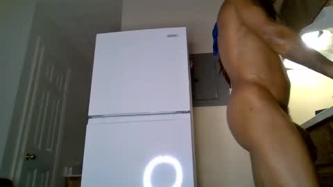 Snapshot of bigpussypump chatting on 09-18-25, 06:21 bigpussypump online show from 09-18-25, 06:21