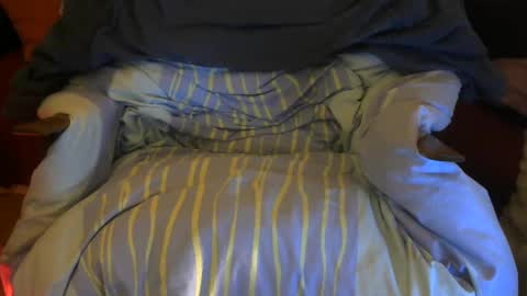 Snapshot of bigreallover chatting on 02-10-25, 03:13 ...... online show from 02-10-25, 03:13