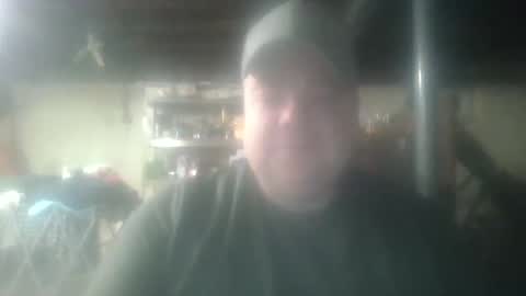 Snapshot of bigred_nyc chatting on 10-23-25, 03:17 Big Red online show from 10-23-25, 03:17
