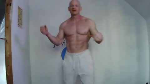 Snapshot of bigredmachine25 chatting on 01-11-25, 11:13 Jarvis online show from 01-11-25, 11:13