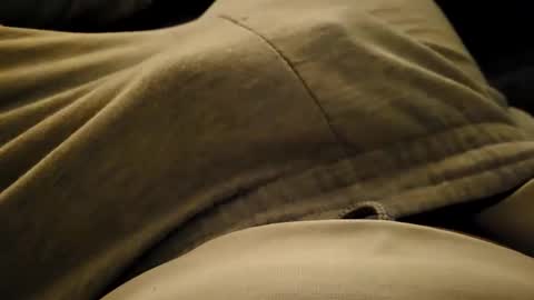 Snapshot of bigrocket1983 chatting on 12-29-24, 12:30 bigcock anal dirtytalk online show from 12-29-24, 12:30