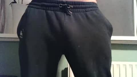 Snapshot of bigrocket1983 chatting on 01-21-25, 08:21 bigcock anal dirtytalk online show from 01-21-25, 08:21