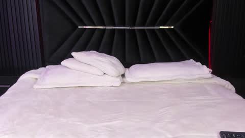 Zayra online show from 09-18-25, 07:10