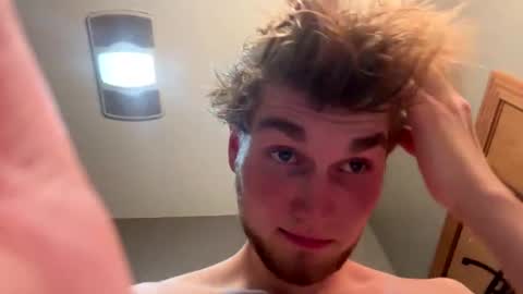 Snapshot of bigskinnyboyshh chatting on 02-16-25, 05:37 bigskinnyboyshh online show from 02-16-25, 05:37