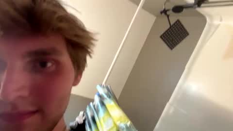 bigskinnyboyshh online show from 06-11-26, 02:22