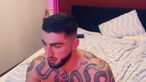 Gogo online show from 11-30-25, 06:39