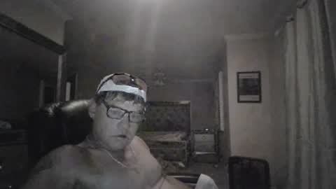 Snapshot of bigsteve24cm chatting on 06-25-26, 04:56 bigsteve24cm online show from 06-25-26, 04:56