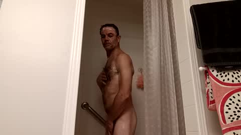 Snapshot of bigstuff674 chatting on 01-29-25, 01:07 Aka hardwood online show from 01-29-25, 01:07