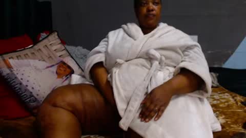 bigsuperbutt online show from 06-18-26, 08:24