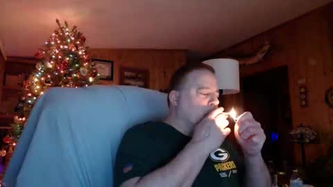 Snapshot of bigthicksatisfying2 chatting on 12-20-24, 05:25 bigthicksatisfying2 online show from 12-20-24, 05:25
