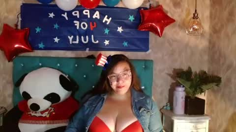 Snapshot of bigtitslaurenriver chatting on 07-04-26, 01:17 bigtitslaurenriver online show from 07-04-26, 01:17