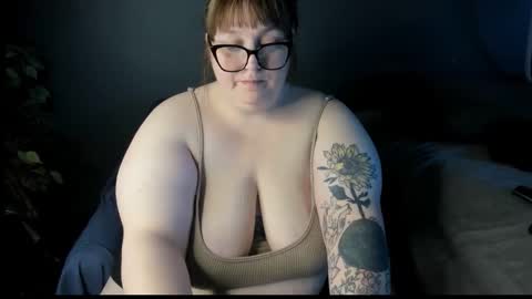 Snapshot of bigtittybbw chatting on 03-02-26, 06:59 bigtittybbw online show from 03-02-26, 06:59