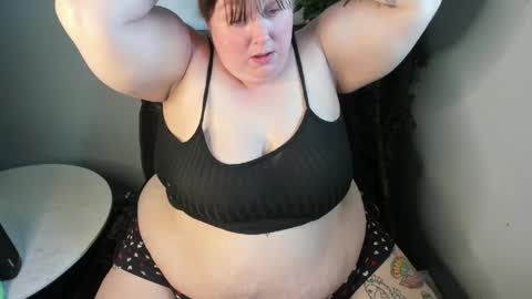 Snapshot of bigtittybbw chatting on 05-02-26, 06:13 bigtittybbw online show from 05-02-26, 06:13