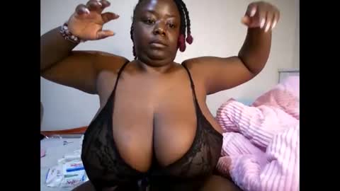 Snapshot of bigtittyslut_ chatting on 09-14-25, 11:15 bigtittyslut_ online show from 09-14-25, 11:15