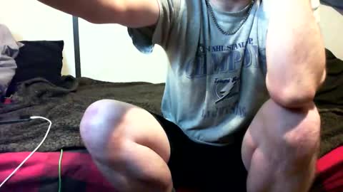 Snapshot of bigwoof79 chatting on 01-20-25, 04:21 Here4Fun online show from 01-20-25, 04:21