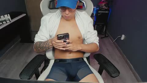 bigxboy96 online show from 01-05-25, 07:17