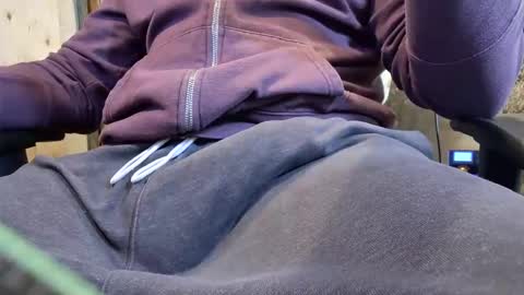 Snapshot of bigxdickxnick chatting on 02-12-25, 04:33 bigxdickxnick online show from 02-12-25, 04:33