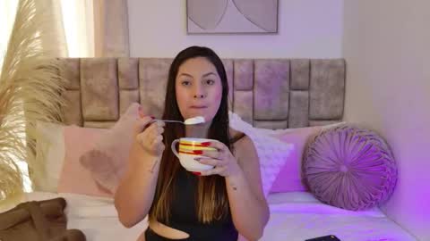   online show from 09-10-25, 03:34