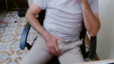 biker_17x14 online show from 03-28-26, 07:24