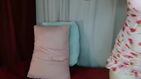 Snapshot of biki_sensual chatting on 03-05-26, 01:56 hi soy natural girl biki online show from 03-05-26, 01:56