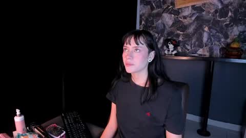 bilie__eilish online show from 06-07-26, 12:42