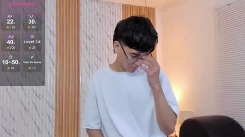 Billie online show from 10-31-25, 04:02